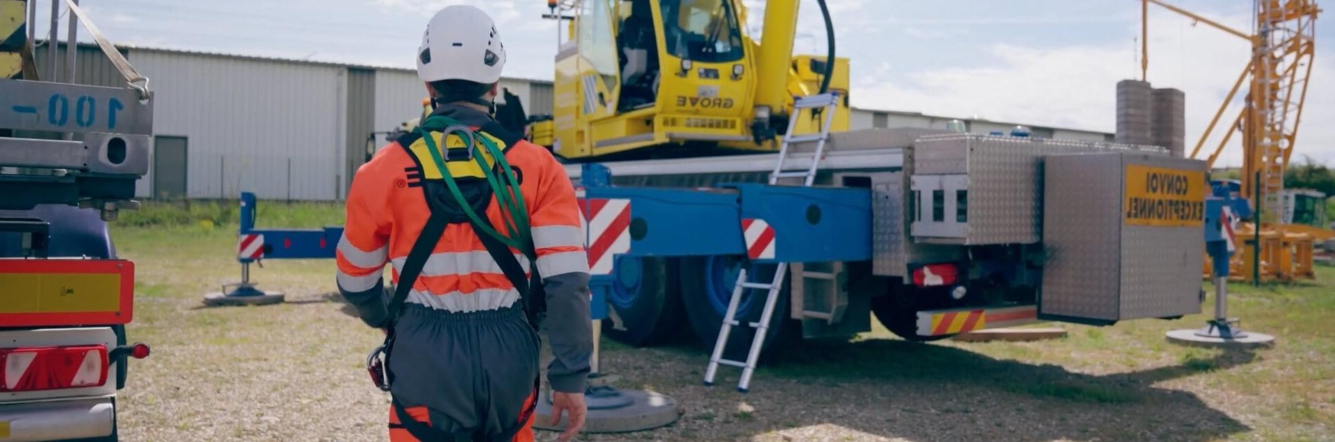 Manitowoc-field-technician-video-thumbnail.jpg